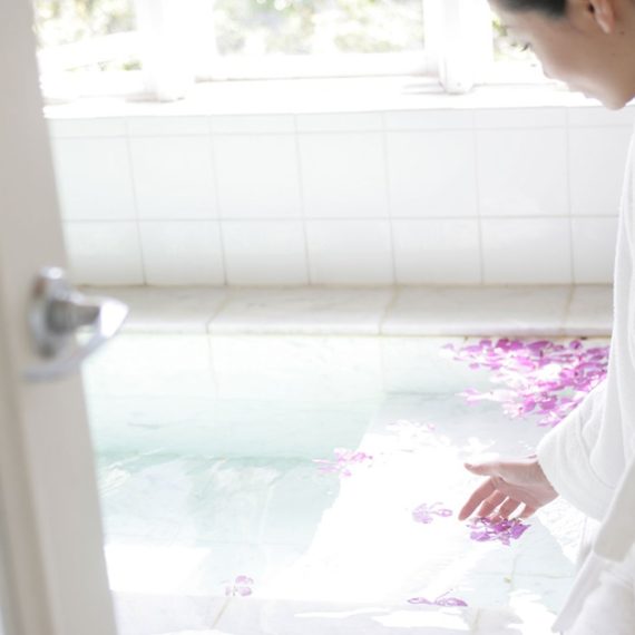 40-Minute Moroccan Bath STEAM BATH Shop Online at Special Price from Saudi Mega Deals