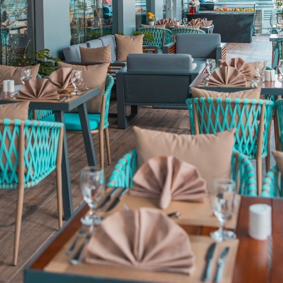 5* Lunch Buffet + Free-Flowing Soft Drinks For 1 Kid, 1, 2 Or 4 Adults Cosmetics Shop Online at Special Price from Saudi Mega Deals