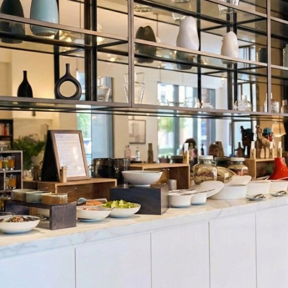 Daily Dinner Buffet With Live Cooking Stations & Beverages Cosmetics Shop Online at Special Price from Saudi Mega Deals