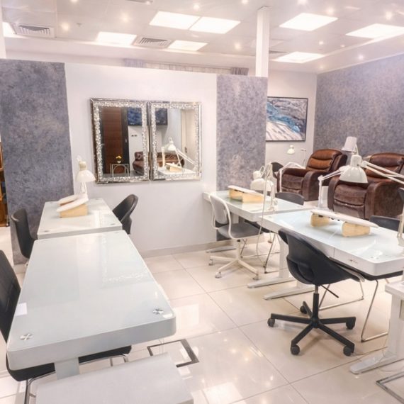 Hair Wash & Blow Dry With Optional Haircut & Roots Color Cosmetics Shop Online at Special Price from Saudi Mega Deals